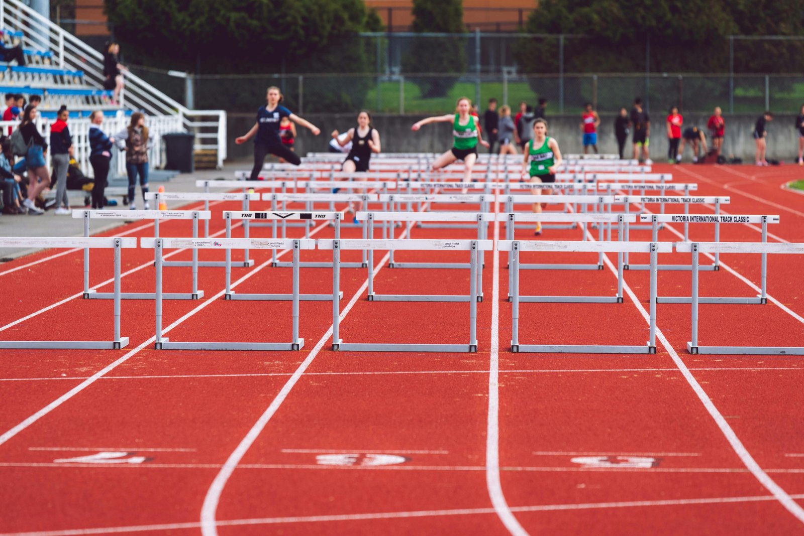 Corrida com Obstáculos e Barreiras: Desafios, Benefícios e Como Começar